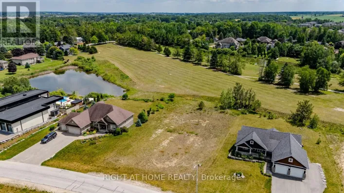 8 DEANNA DRIVE, Wasaga Beach