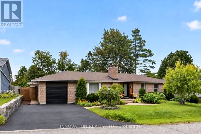 House for sale: 8 DOGWOOD DRIVE, Ottawa