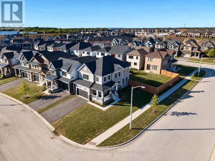 8 DOWNRIVER DRIVE, Welland