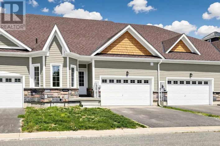 8 DURHAM ROAD, Bracebridge)