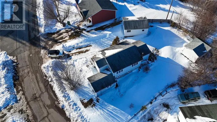 8 E Greenwood Street, Marystown