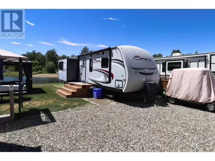 8 Eagle Lane, Lee Creek