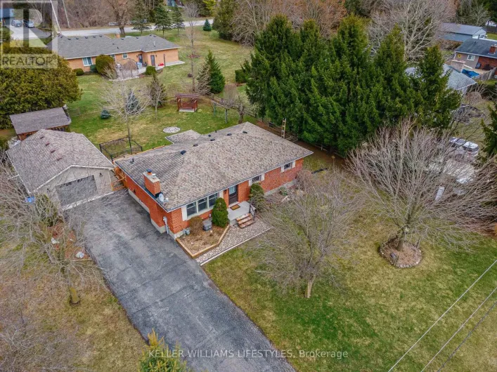 8 EAST WILLIAMS STREET, North Middlesex