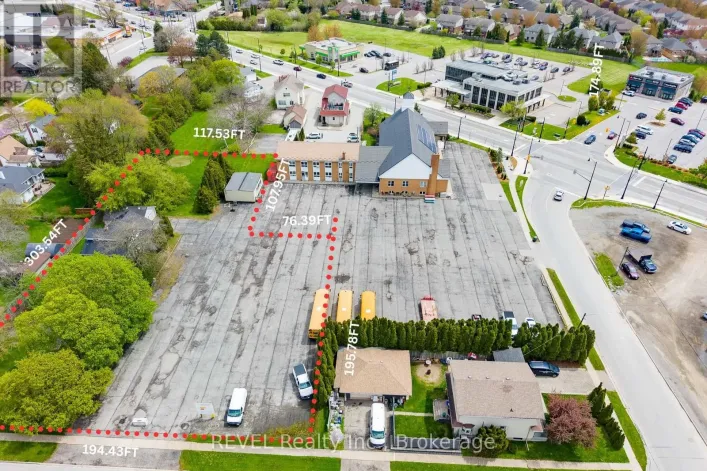 8 ELDEN STREET, Niagara-on-the-Lake