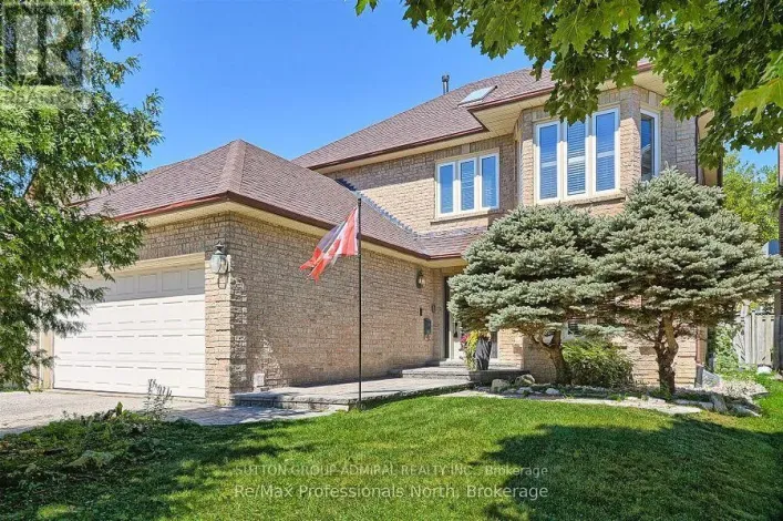 8 ELMSLEY DRIVE, Richmond Hill