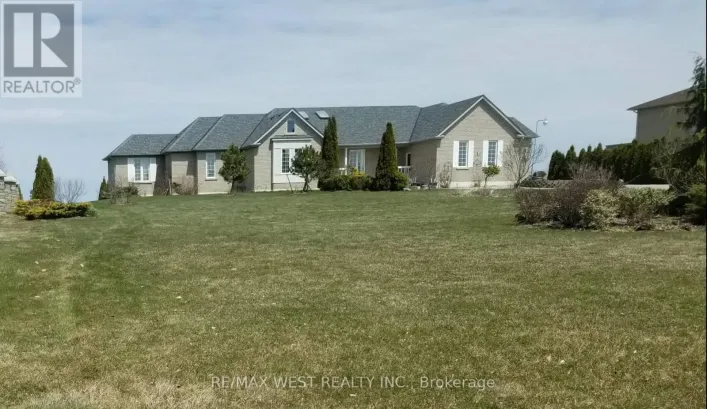 8 EVERGLADE DRIVE, Brampton