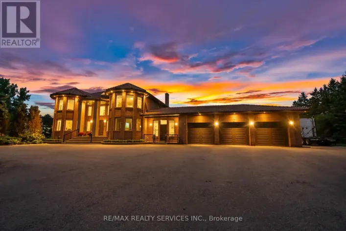 8 EVERGREEN AVENUE, Brampton