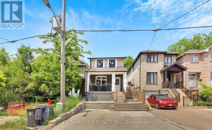 House for sale: 8 FAIRGLEN CRESCENT, Toronto
