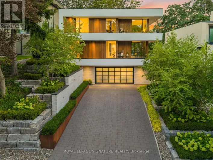 8 FALLINGBROOK WOOD, Toronto