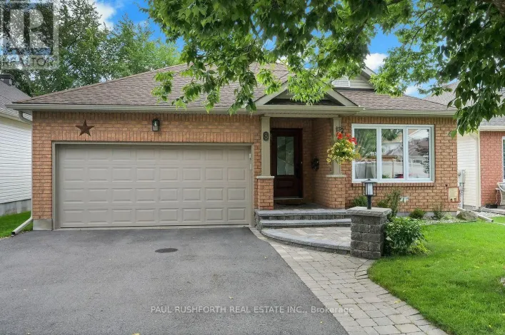 8 FIELDCREST AVENUE, Ottawa