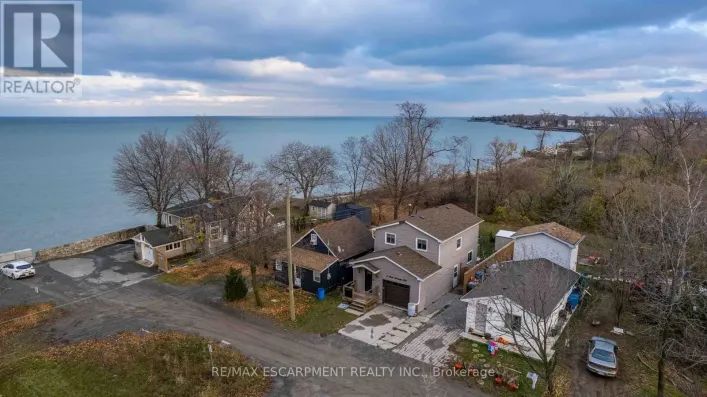 8 FIRST PRIVATE ROAD, Hamilton