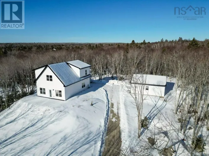 8 Five Rivers Drive, White Point