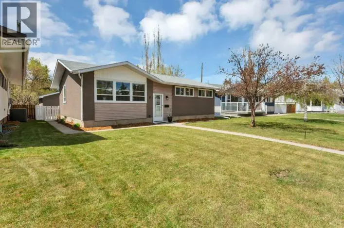 8 Forest Close, Red Deer