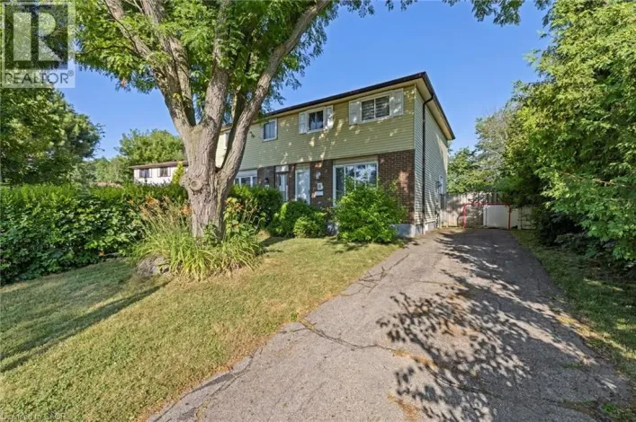 8 GERRICK Court, Hamilton