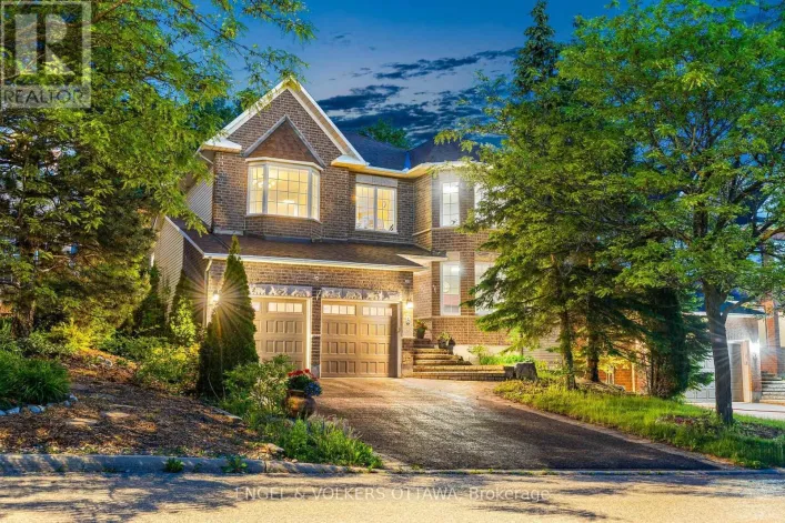 8 GLENRILL PLACE, Ottawa
