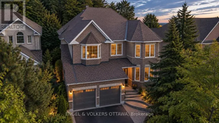 8 GLENRILL PLACE, Ottawa