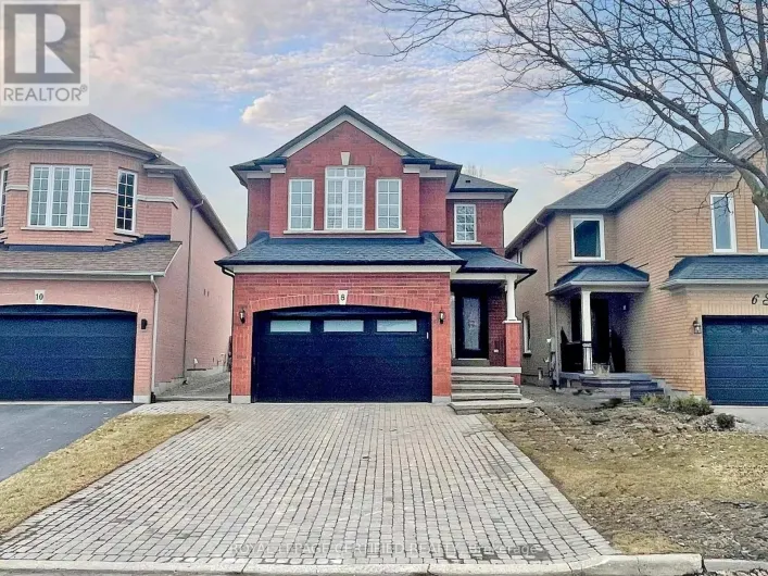 8 GRAPEVINE ROAD, Caledon