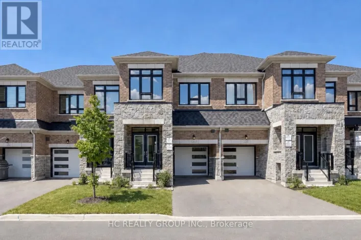 8 HEWISON AVENUE, Richmond Hill