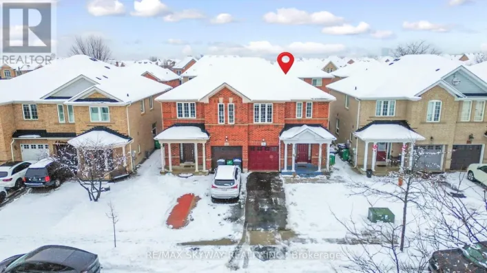 8 HOLLINGSWORTH CIRCLE, Brampton