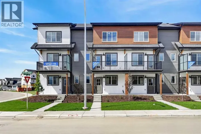 8 Hotchkiss Parade SE, Calgary