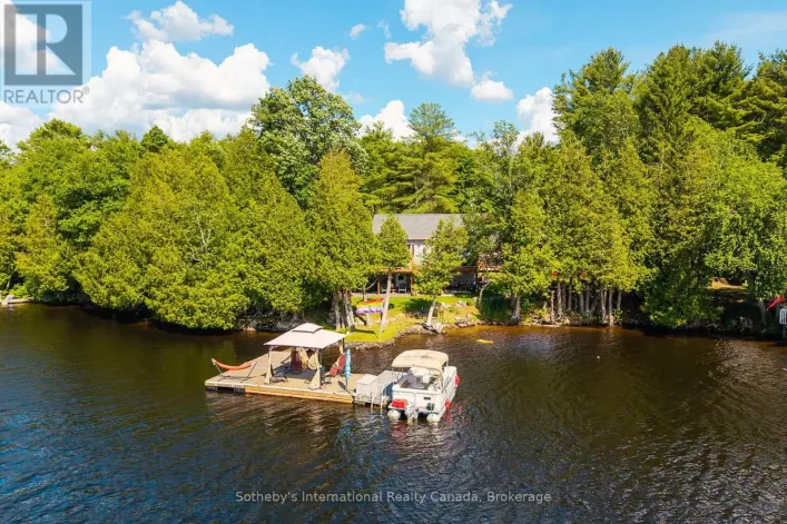 8 LAKEVIEW CRESCENT, McKellar