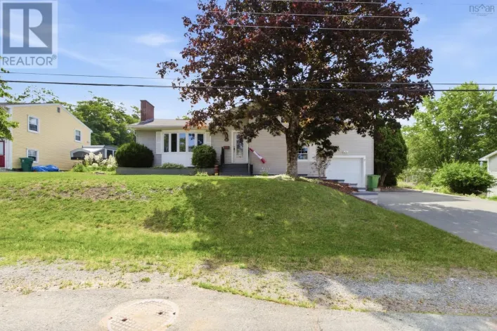 8 Lakeview Drive, Windsor