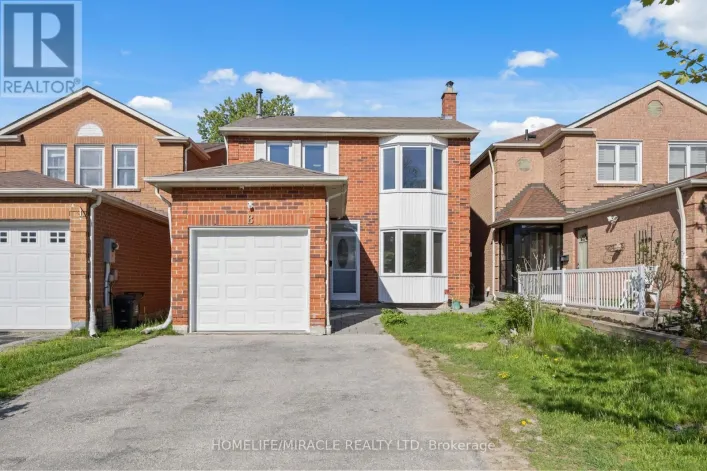 8 LANSBURY DRIVE, Toronto