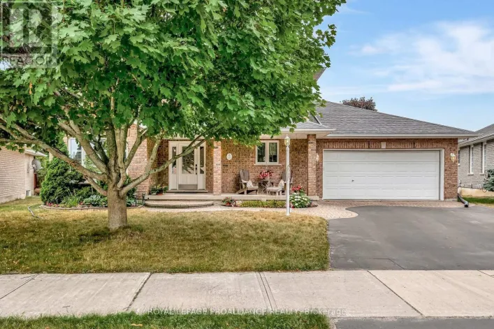 8 LINDEN LANE, Belleville