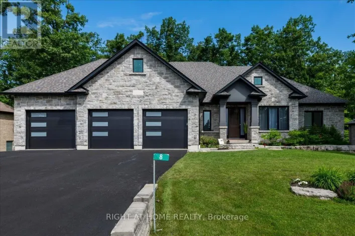 8 LLOYD COOK DRIVE W, Springwater