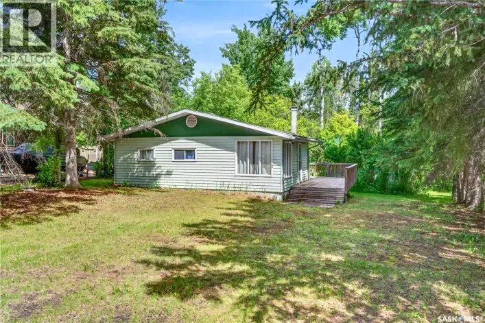 House for sale: 8 Mallard AVENUE, Greenwater Provincial Park