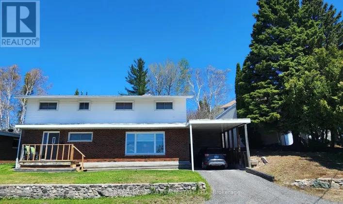 8 MCPHEE AVENUE, Kirkland Lake