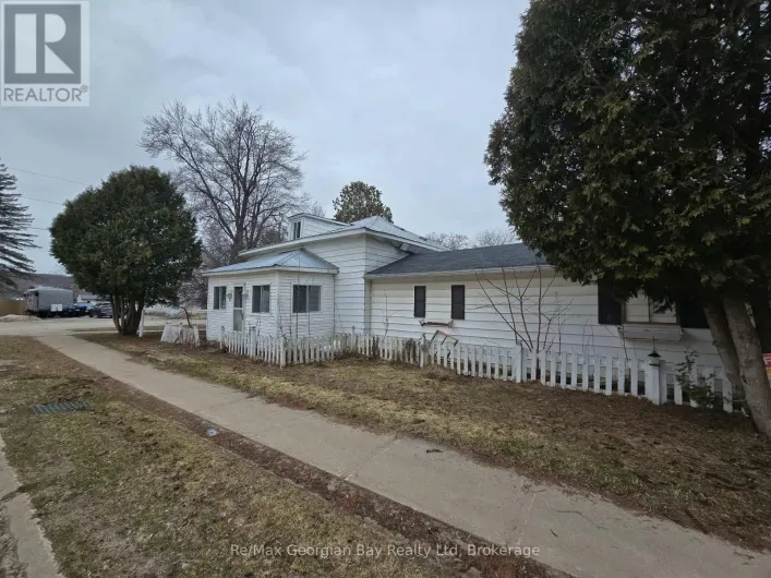 8 MILL STREET, Severn