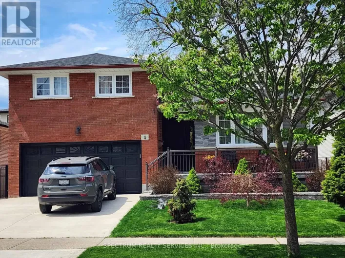 8 MUNFORD CRESCENT, Toronto