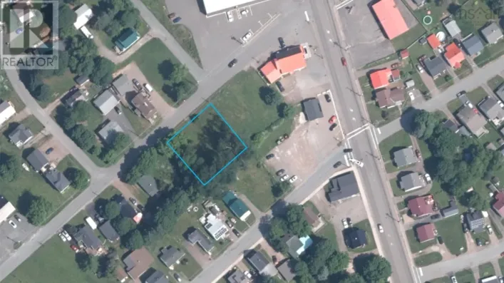 8 Newton Avenue, Amherst