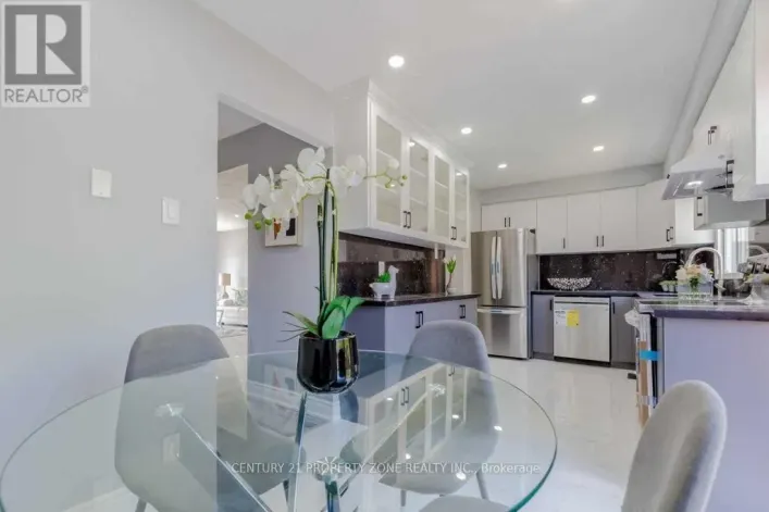 8 NORBROOK CRESCENT, Toronto