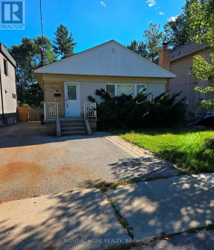 8 NORTHAMPTON DRIVE, Toronto