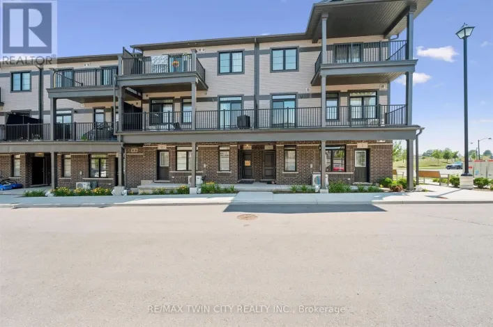 8 OAT LANE, Kitchener