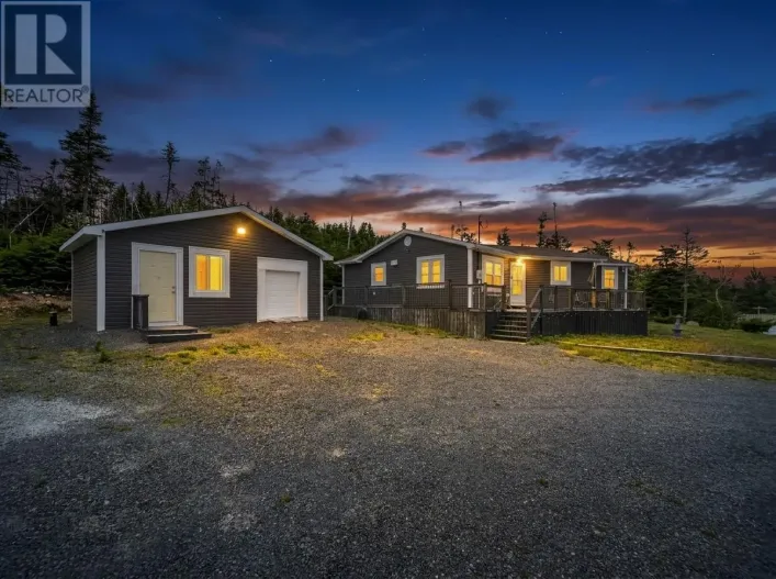 8 Ocean Pond Road, Ocean Pond