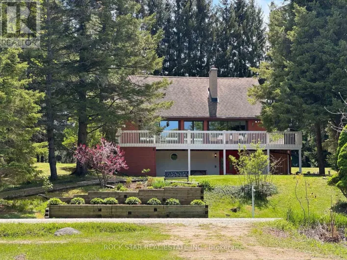 8 PINE RIVER CRESCENT, Mulmur