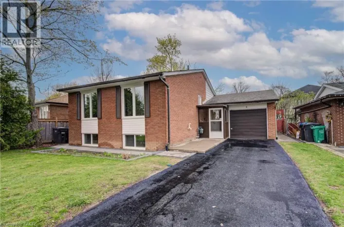 8 SANFORD Crescent, Brampton