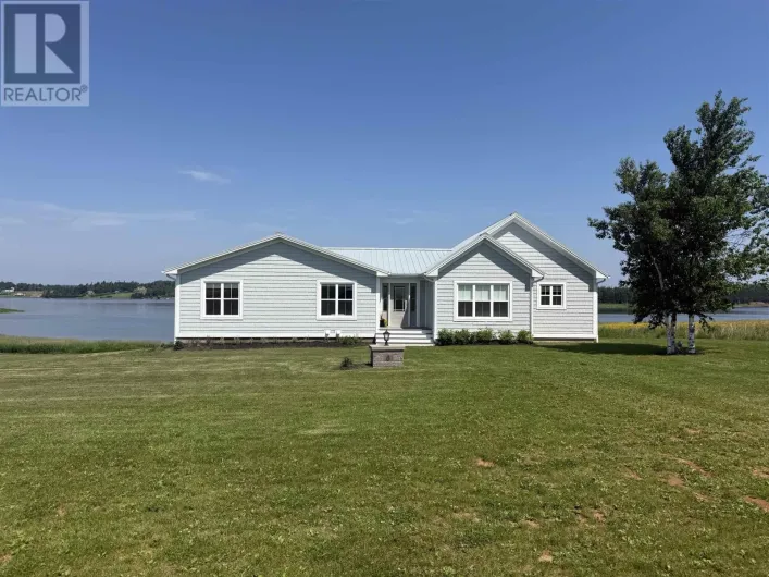8 Souwest Drive, Clinton