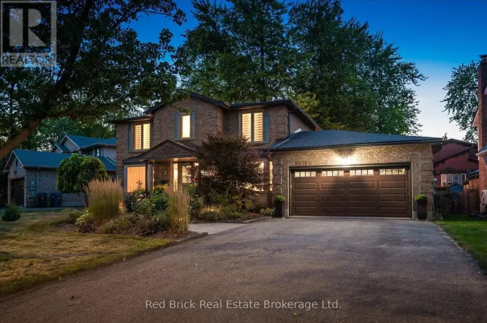 8 SUGARBUSH PLACE, Guelph