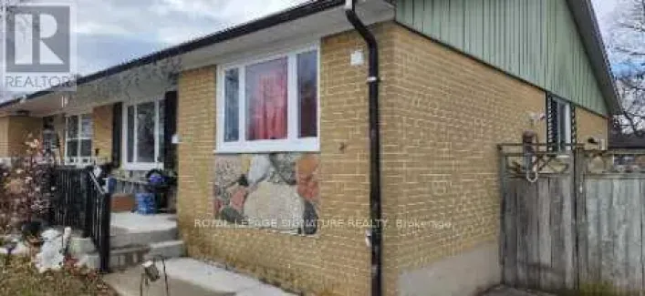 8 THORNCROFT CRESCENT, Ajax