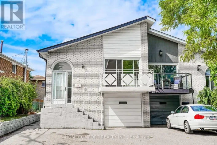 8 TOPAZ GATE, Toronto