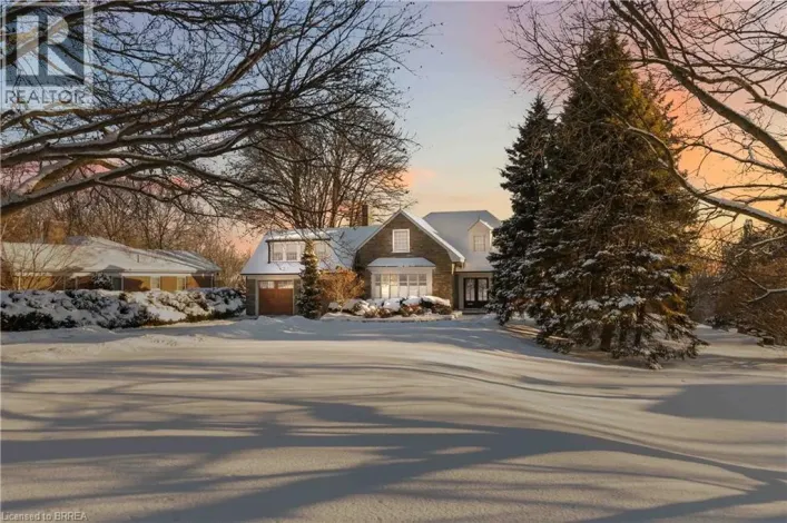 8 TUTELA HEIGHTS Road, Brantford