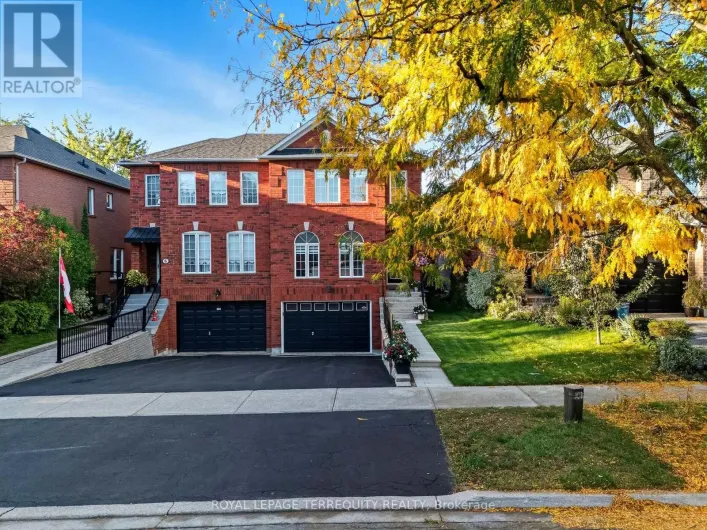 8 VIANNEY AVENUE, Toronto
