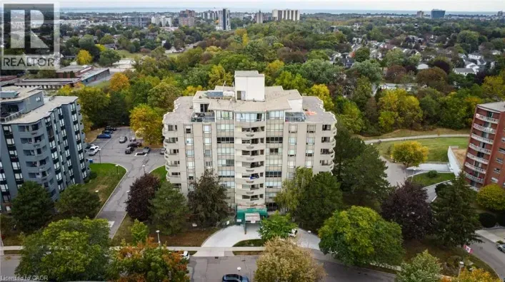 8 VILLAGE GREEN Boulevard Unit# 510, Hamilton