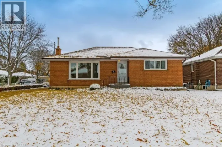 8 WADDINGTON Street, Brantford