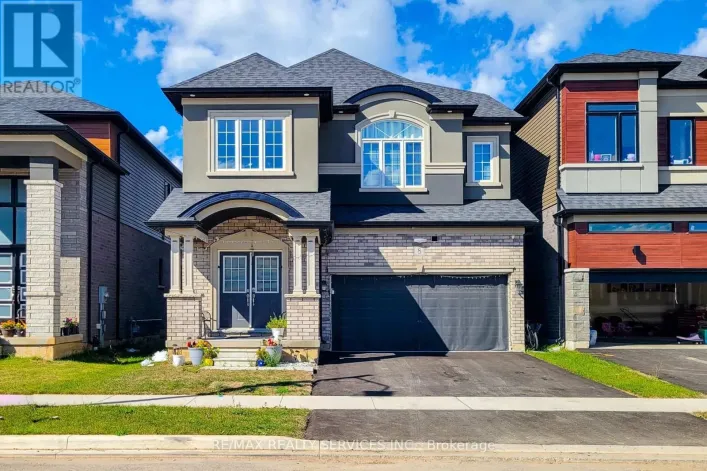 8 WALDRON STREET, Brantford
