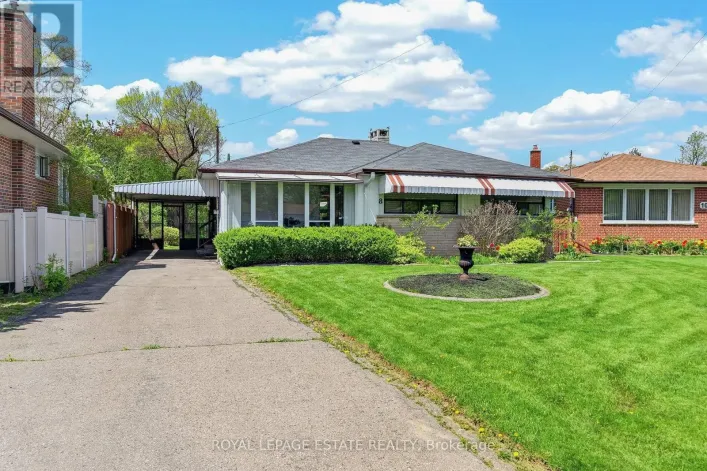 8 WALLBRIDGE COURT, Toronto
